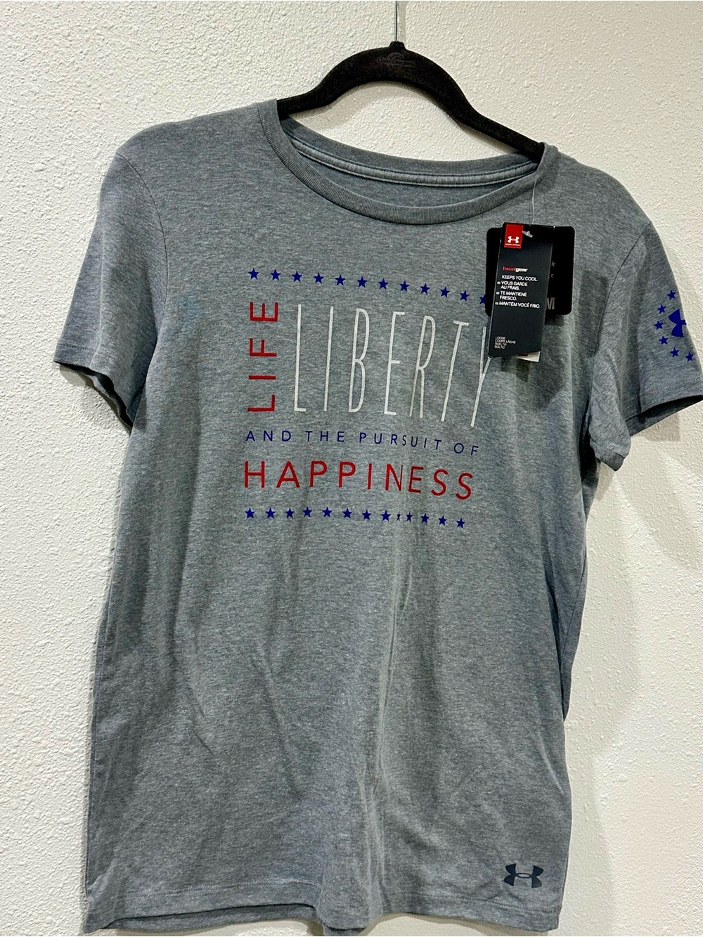 NWT Under Armour Women's Gray 'Liberty Happiness' Graphic Tee